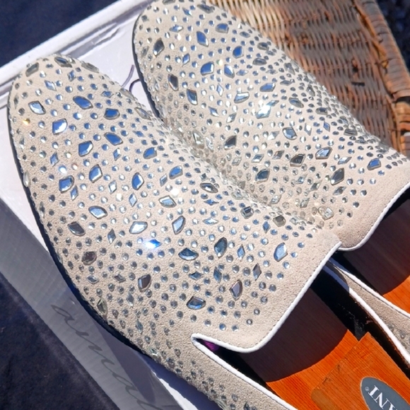 Limited Edition CLASS & MIRRORS! Amalfi Men's White and Silver Studded Loafers - Picture 10 of 12